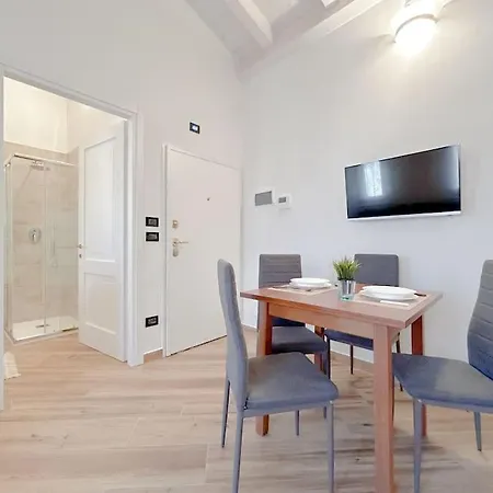 Elegante Via Sestri - Airport - Wifi Apartment