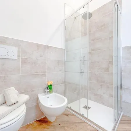 Elegante Via Sestri - Airport - Wifi Apartment