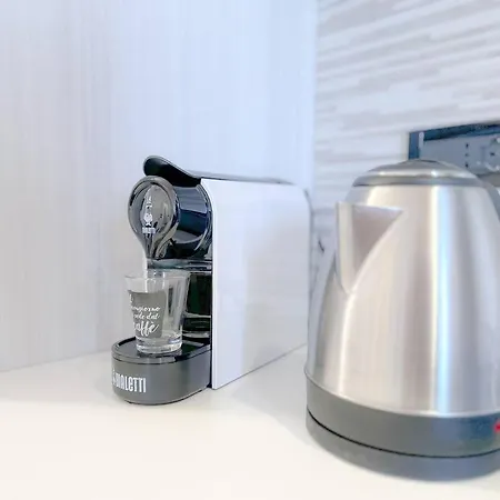 Apartment Elegante Via Sestri - Airport - Wifi *