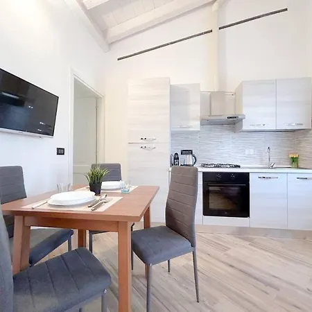 Elegante Via Sestri - Airport - Wifi Apartment