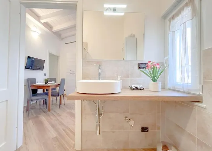 [elegante Suite] Via Sestri - Airport - Wifi